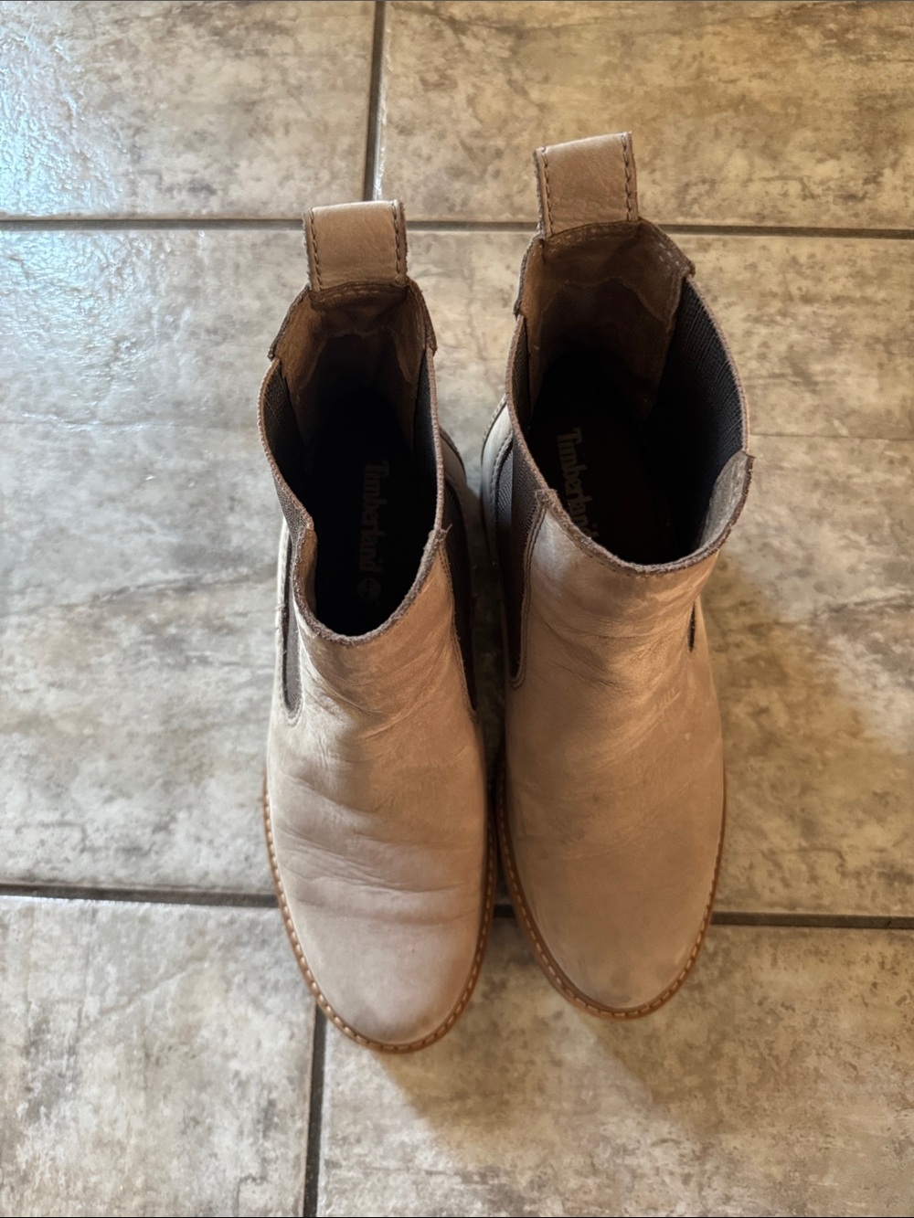 Timberland Women's Light Beige Chelsea Lug Boots - Picture 3 of 7